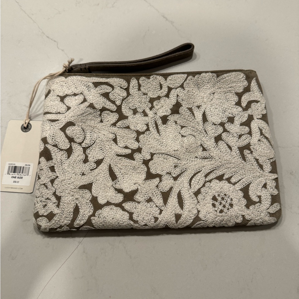 Brand New Tags Attached Lucky Brand Stitched Wristlet